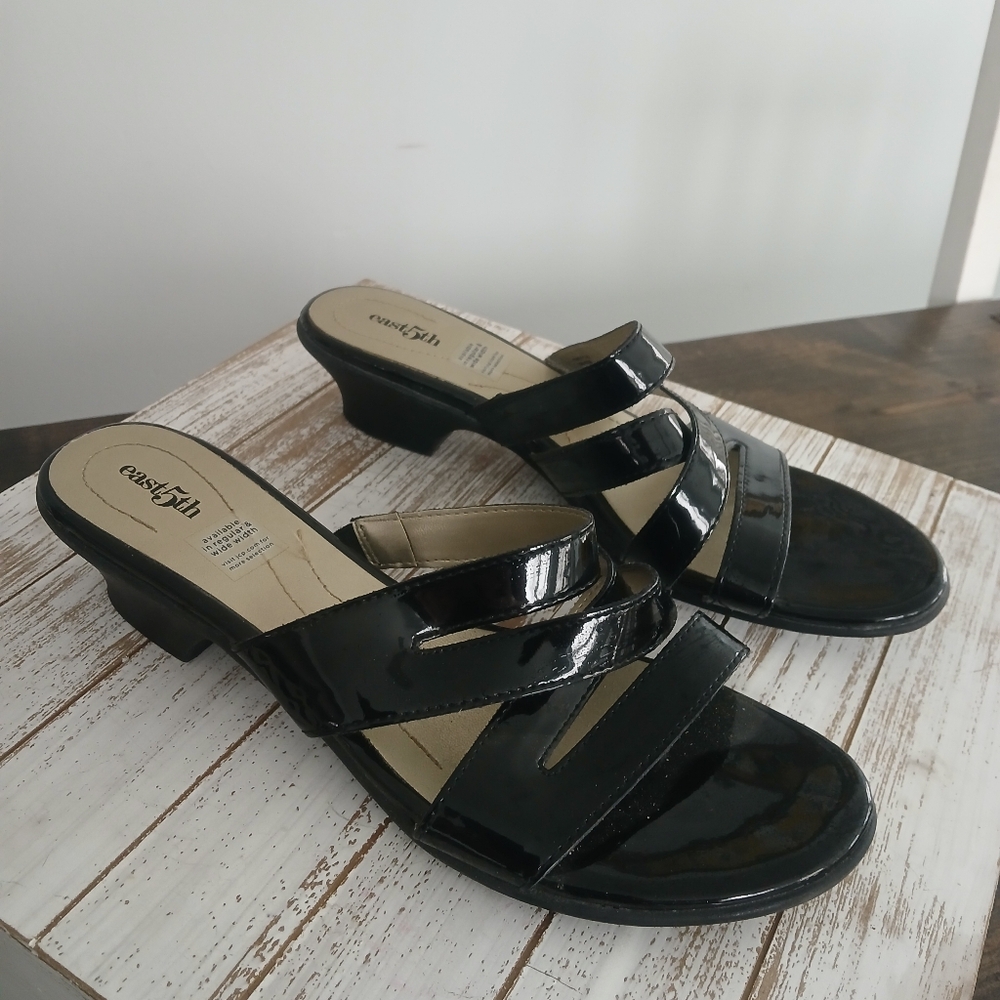 Women's Black Sandals